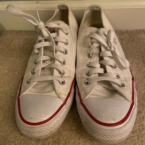 White Lowtop Converse